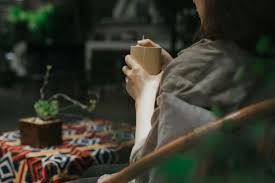 Slow Living vs Underconsumption: Juli 2026, Anak Muda Sadar Bahwa 'Cukup' Lebih Keren daripada 'Lebih Banyak'